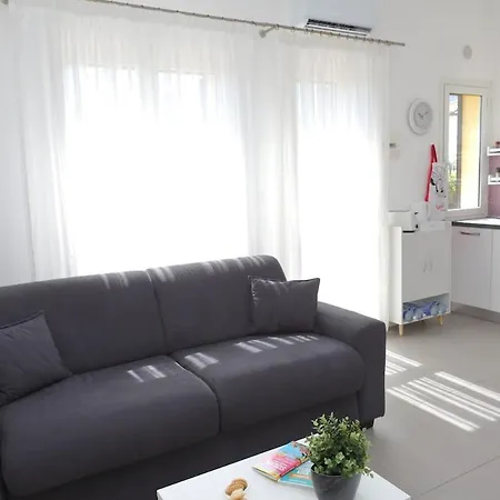 Апартаменты 2-room Near With 2 Pools - Luna Чефалу