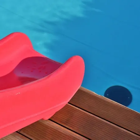 2-room Near With 2 Pools - Luna Апартаменты *