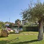 2-room Near With 2 Pools - Luna