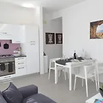 2-room Near With 2 Pools - Luna * チェファル