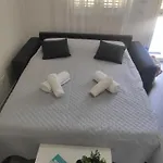 アパート 2-room Near With 2 Pools - Luna *