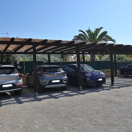 Apartmán 2-room Near With 2 Pools - Luna *