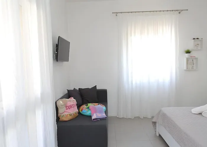 2-room Near With 2 Pools - Luna *