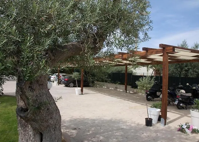 2-room Near With 2 Pools - Luna